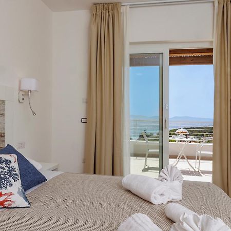 Mercury Beach Hotel SantʼAntìoco エクステリア 写真