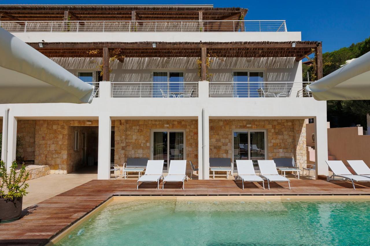 Mercury Beach Hotel SantʼAntìoco エクステリア 写真