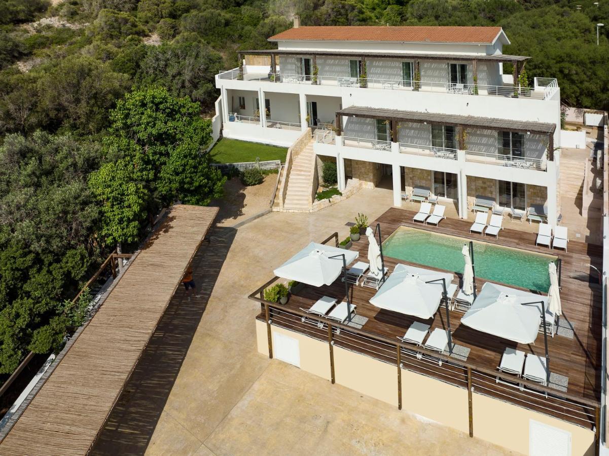Mercury Beach Hotel SantʼAntìoco エクステリア 写真