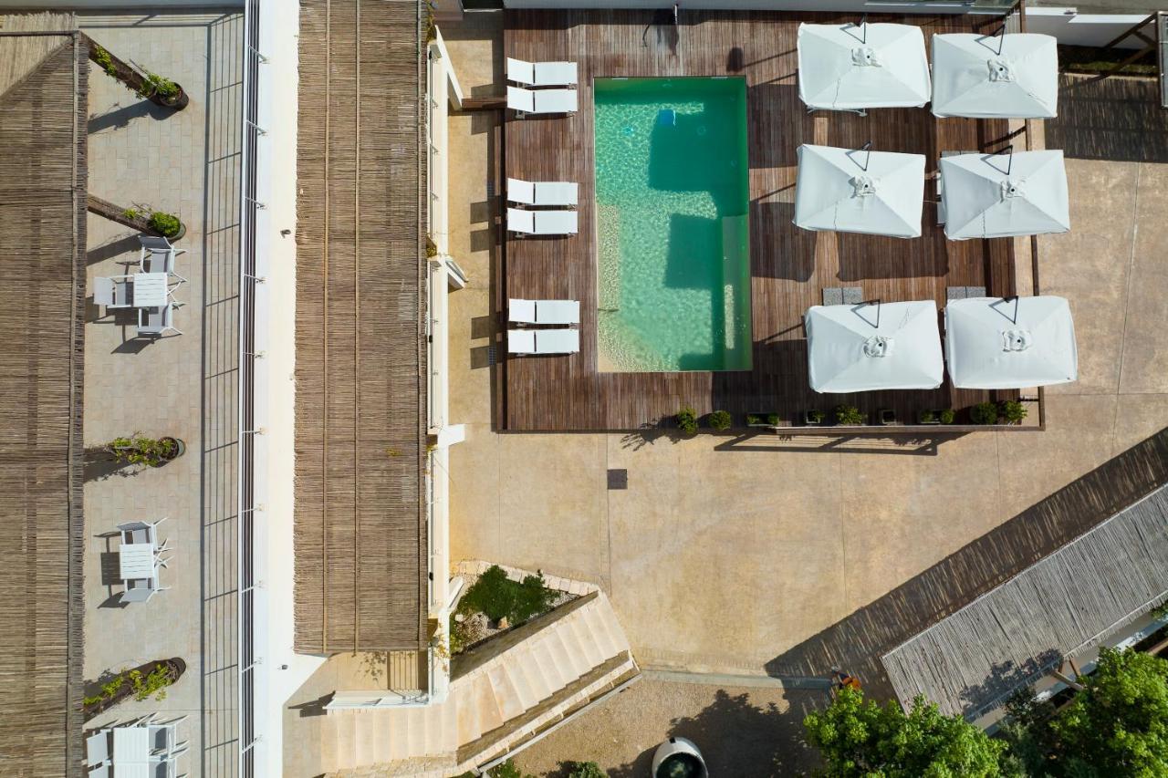 Mercury Beach Hotel SantʼAntìoco エクステリア 写真