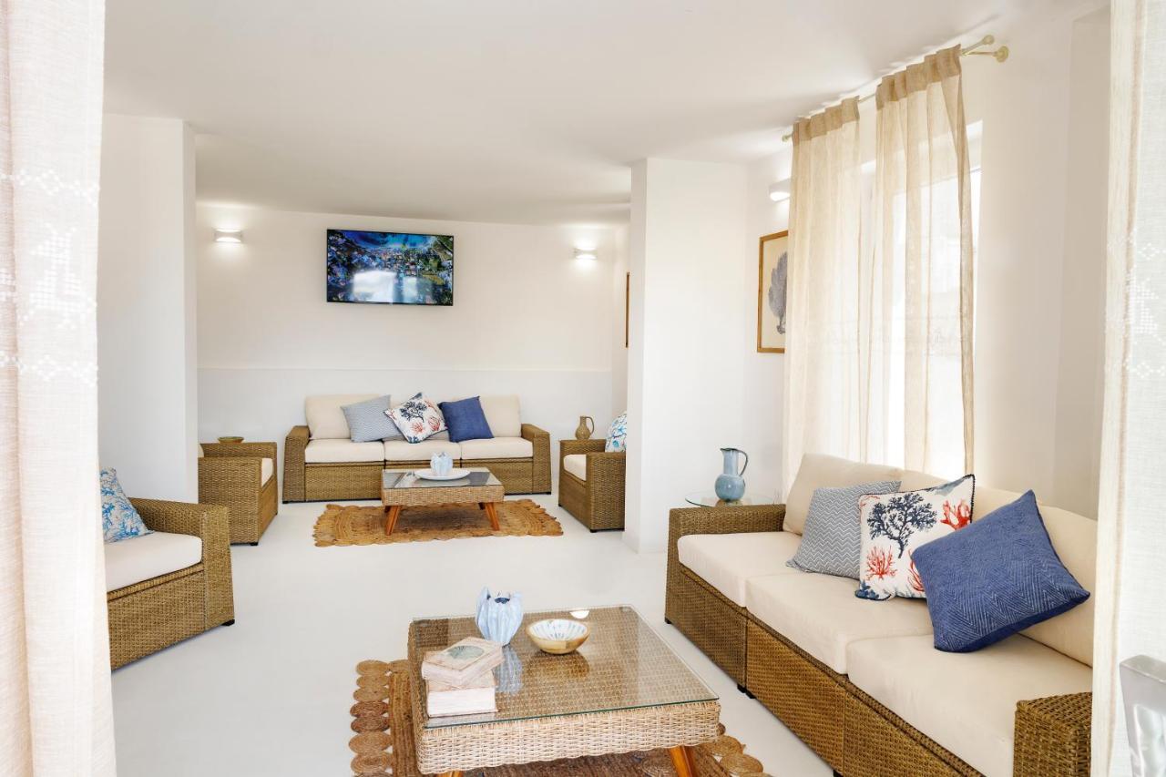 Mercury Beach Hotel SantʼAntìoco エクステリア 写真