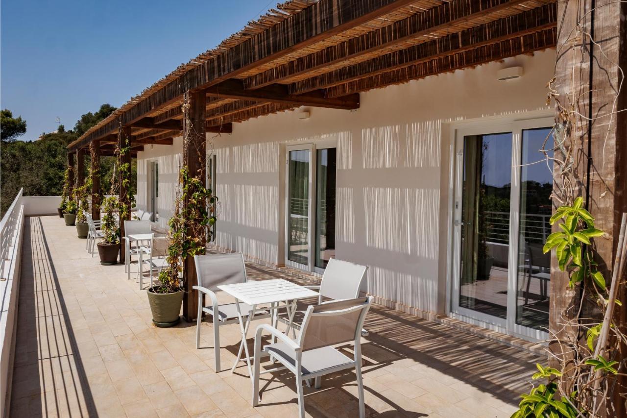 Mercury Beach Hotel SantʼAntìoco エクステリア 写真