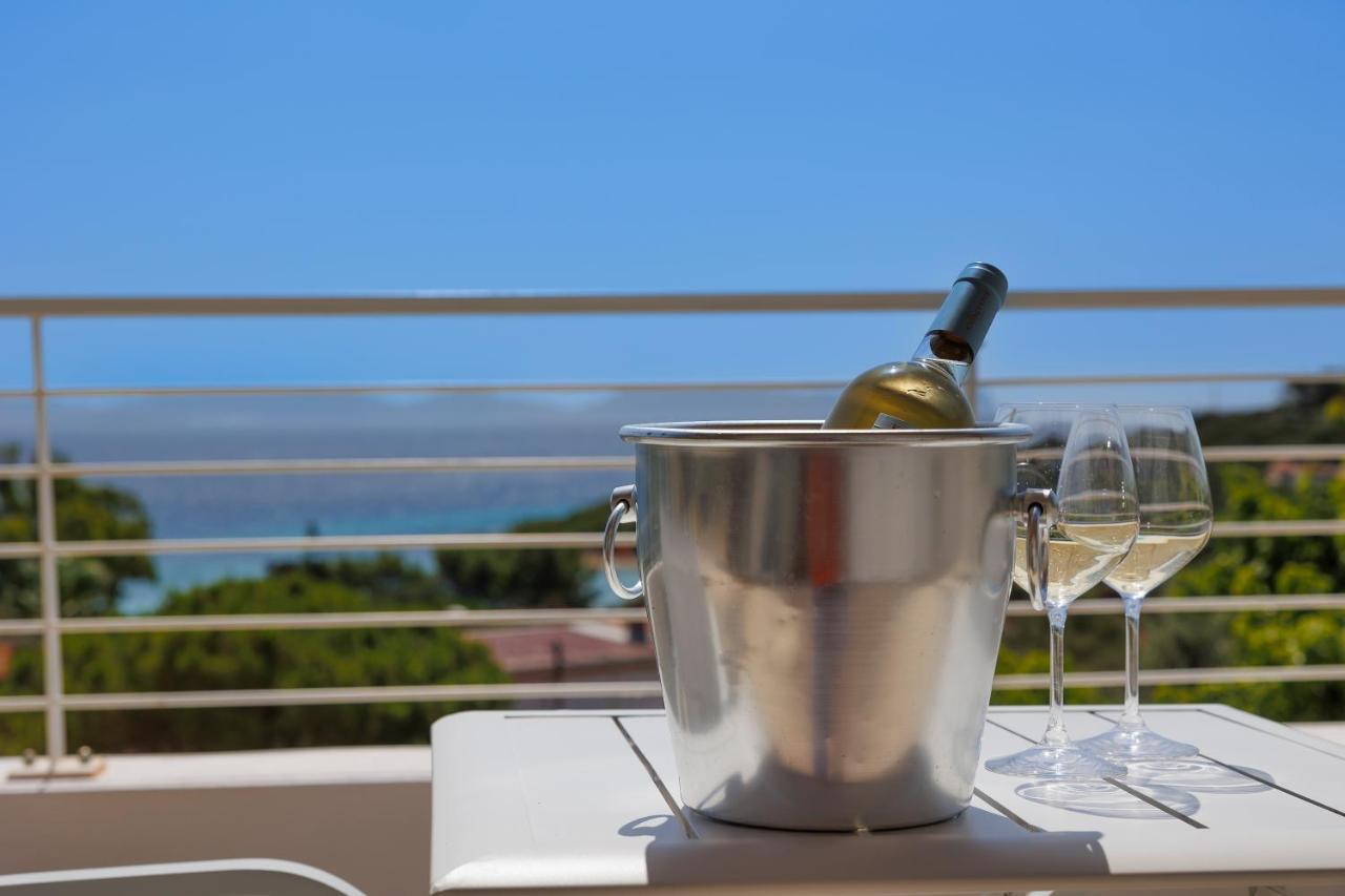 Mercury Beach Hotel SantʼAntìoco エクステリア 写真
